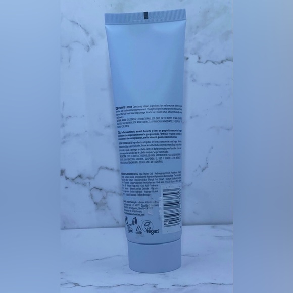 Authentic Beauty Concept Hydrate Lotion (5 oz) - Picture 3 of 3